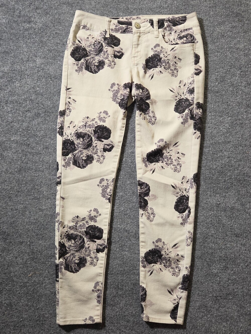 American Eagle Floral Print Skinny Jeans Cream Black